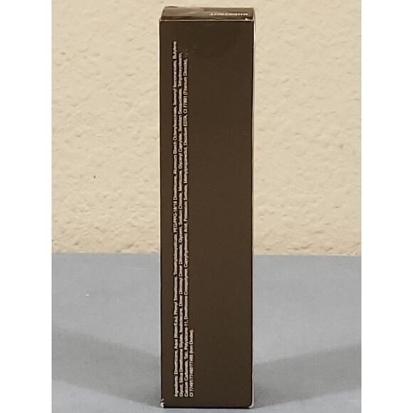 Becca Ultimate Coverage 24 Hour Foundation - Chestnut - Picture 7 of 11